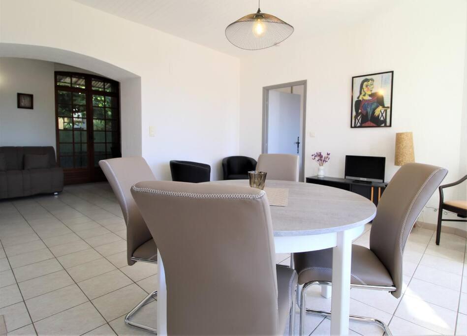 La Petite Venise Appartement Goudargues Buitenkant foto